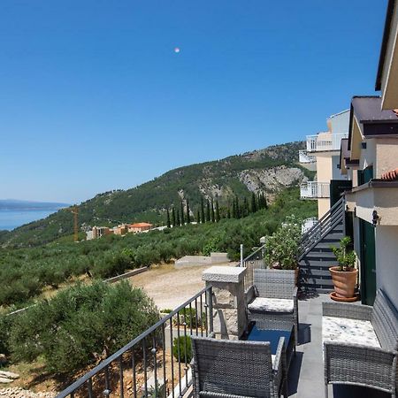 Apartments Denis Makarska Exteriör bild