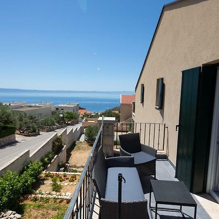 Apartments Denis Makarska Exteriör bild